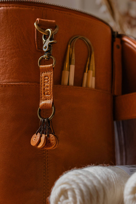 Feliz Stitch Markers: Whisky / One size