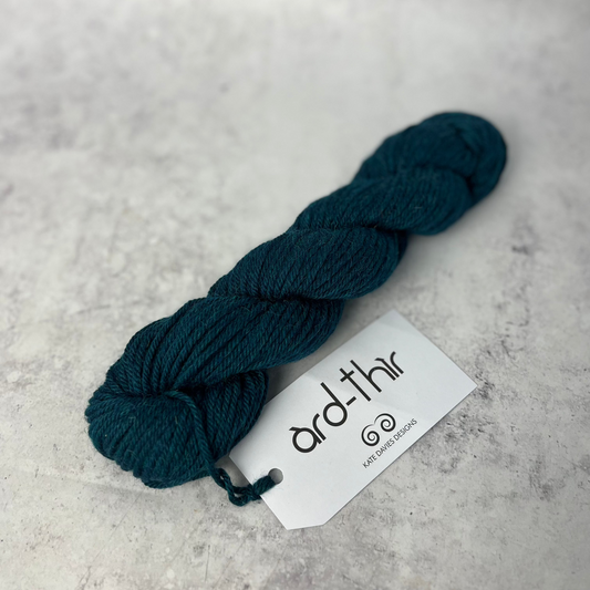 Skein of Ardnave with label showing, set against a neutral background.