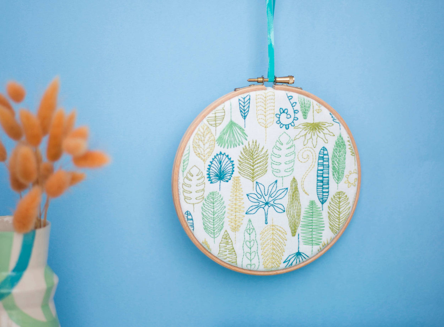 Loadsa Leaves Handmade Embroidery Kit Hoop Art