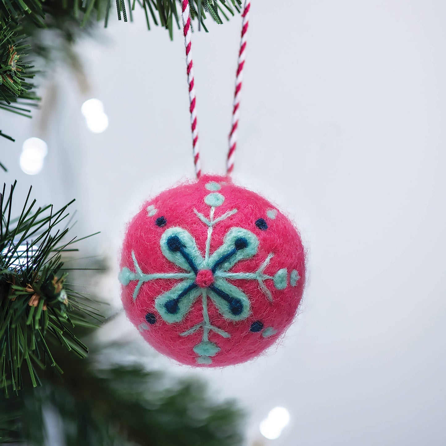 Christmas Baubles Needle Felting Kit
