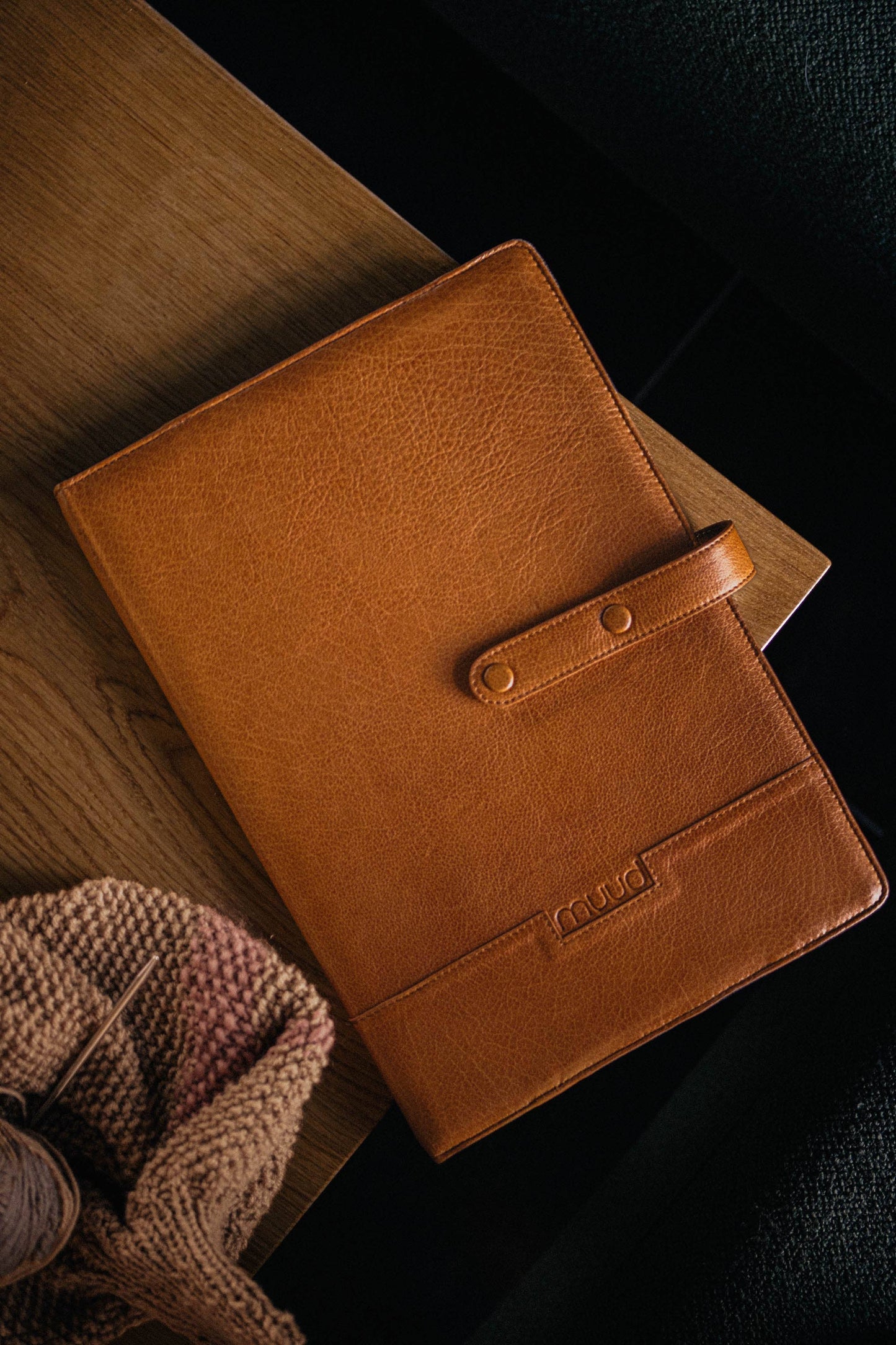 Fiola Project Folder: Whisky / One size