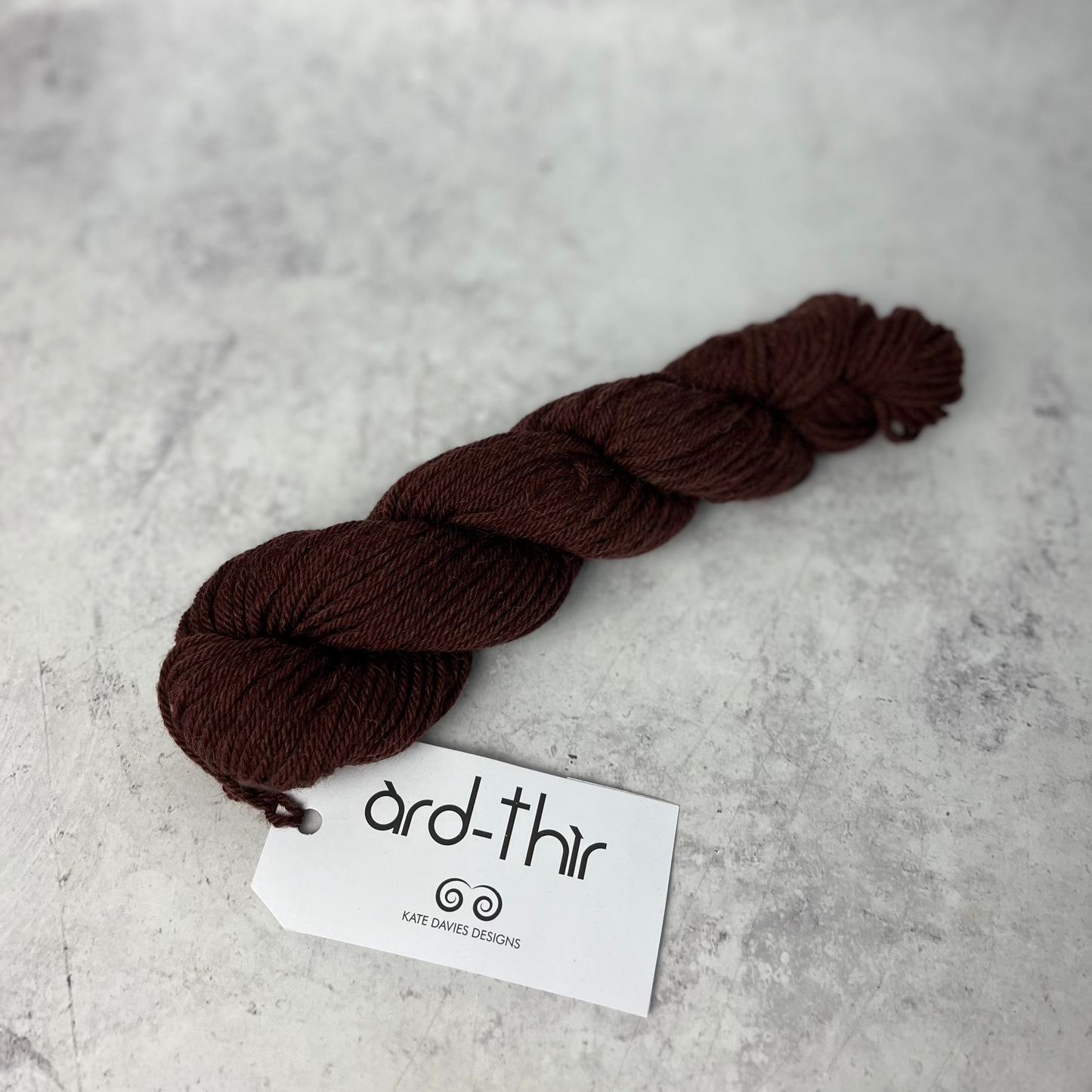Skein of Glamaig with label showing, set against a neutral background.