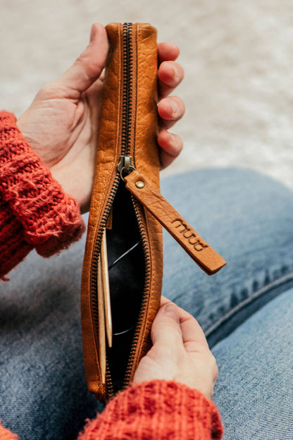 Hee XL Case: Whisky / One size